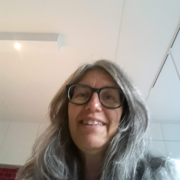 comment.user?.profileImg