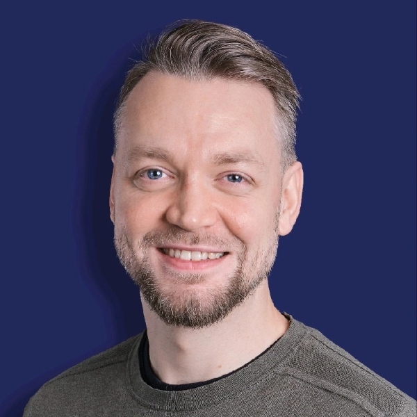 comment.user?.profileImg